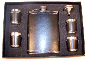 BLACK LEATHER FLASK SET