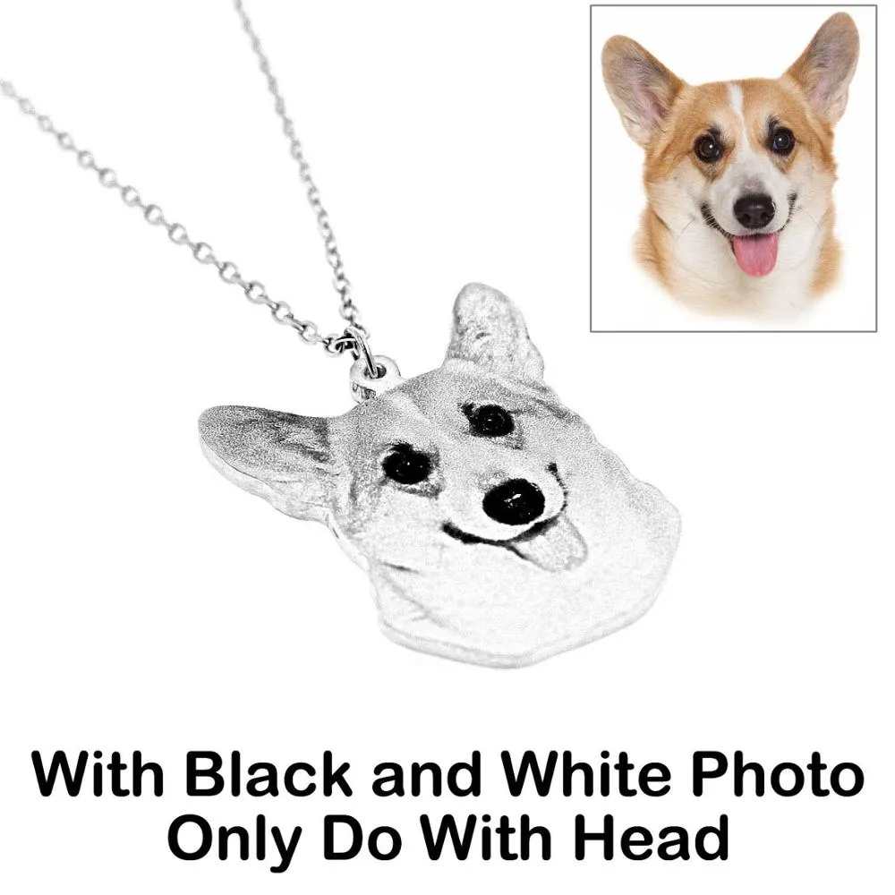 Custom pet photo necklaces by Style's Bug