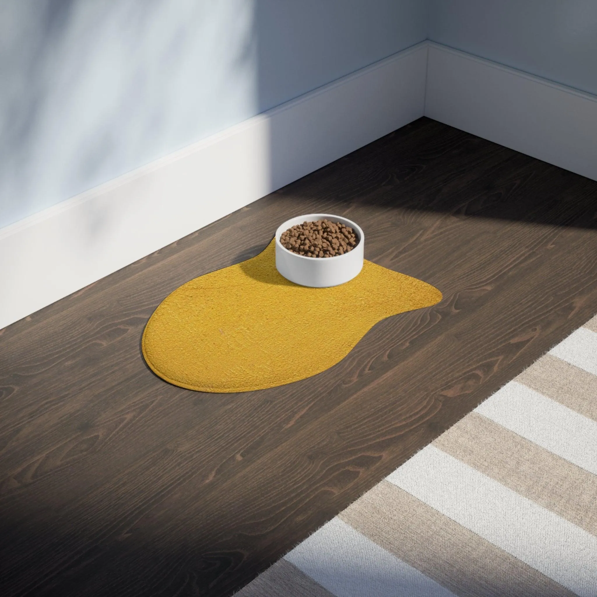 Faux Gold Cloth Pet Feeding Mats