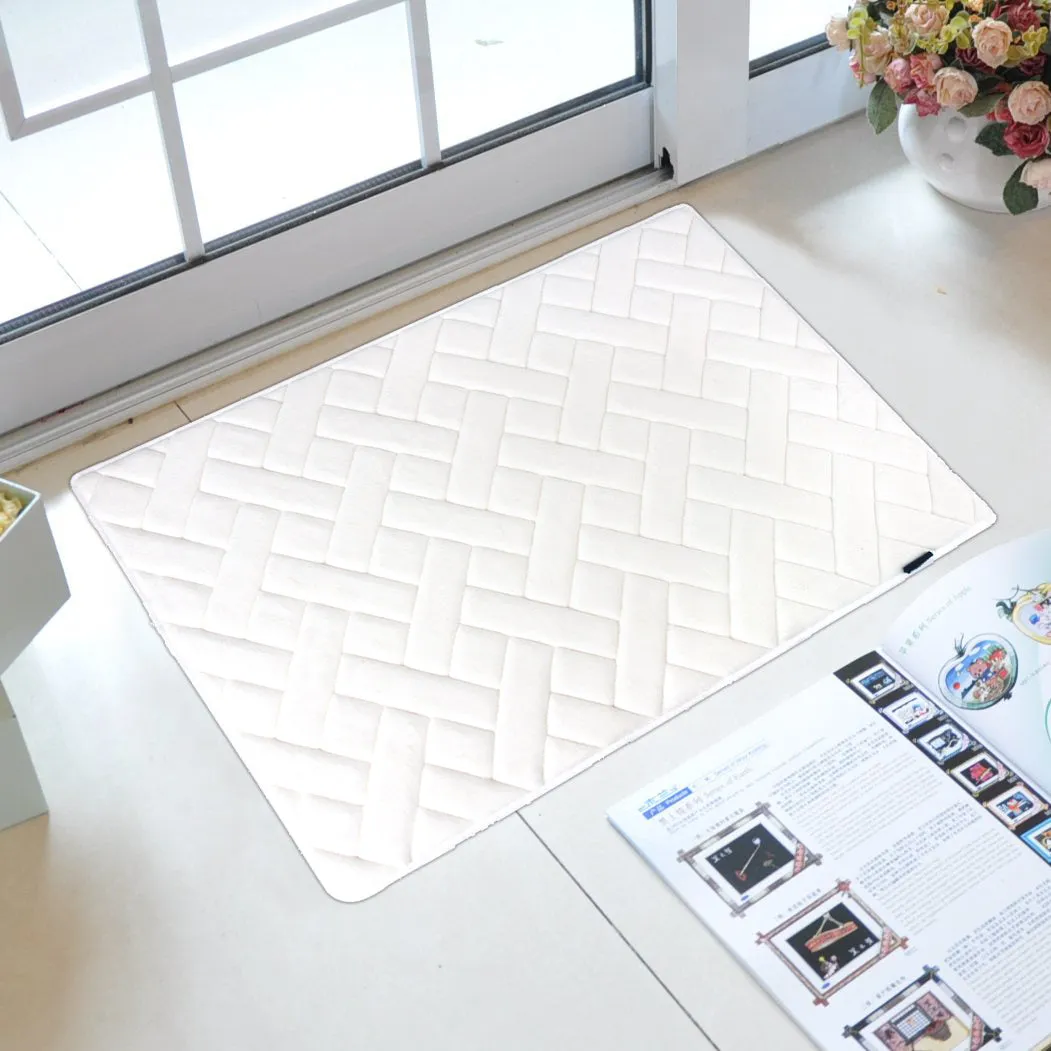 Memory Foam Herringbone Accent Rug in White, 21 x 34 in