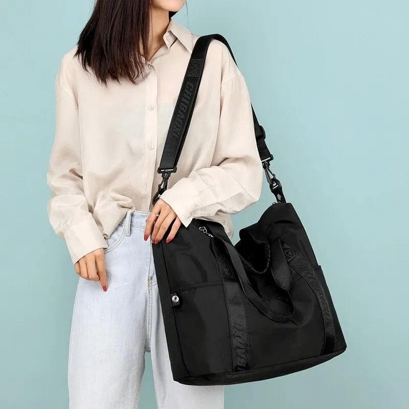 Summer New Large-capacity Travel Bag Sports Gym Bags Women Fashion Women Cabin Shoulder Bags